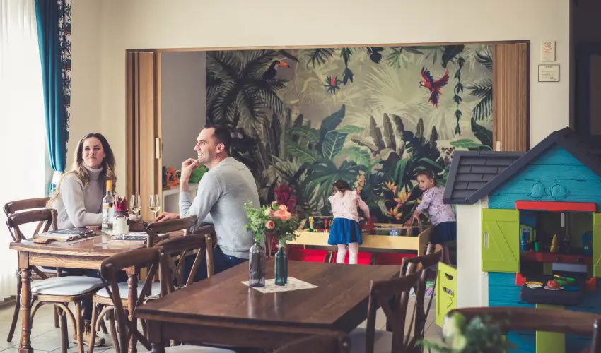 Hotel Cabernet Villnykvesd - Nyugdjas kedvezmnyes rak reggelis elltssal (1 jtl)