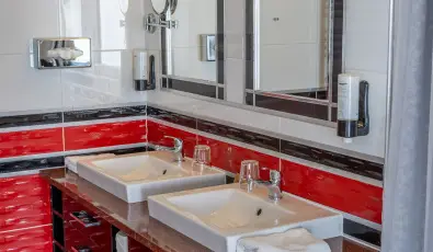 Hotel Castello & Thermal Spa Sikl�s