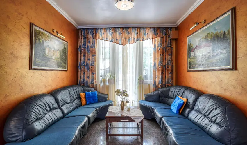 Hotel Erzsbet Hvz - Nyugdjas kedvezmnyes rak reggelivel (1 jtl)