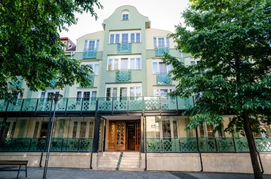 Hotel Erzs�bet - Nyugd�jas kedvezm�nyes �rak reggelivel (1 �jt�l)