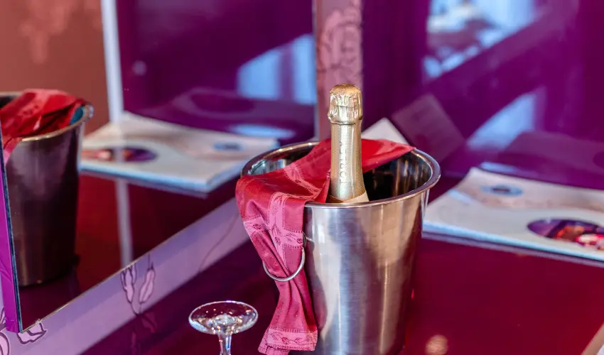 Hotel Erzsbet Hvz - Nyugdjas kedvezmnyes rak reggelivel (1 jtl)