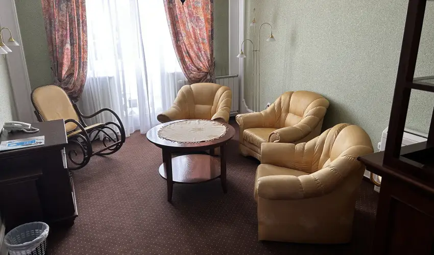 Hotel Erzsbet Hvz - Nyugdjas kedvezmnyes rak reggelivel (1 jtl)