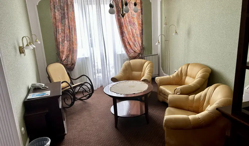 Hotel Erzsbet Hvz - Nyugdjas kedvezmnyes rak reggelivel (1 jtl)