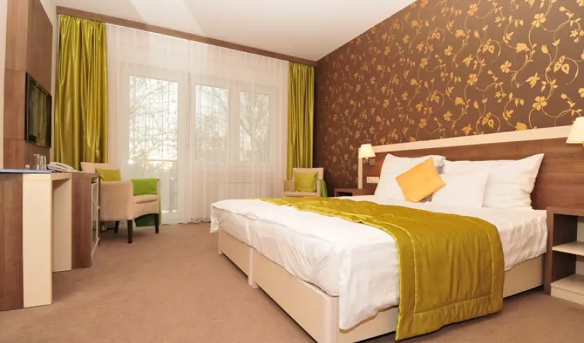 Hotel Eurpa Gunaras Dombvr - Nyugdjas kedvezmnyes rak nelltssal (1 jtl)