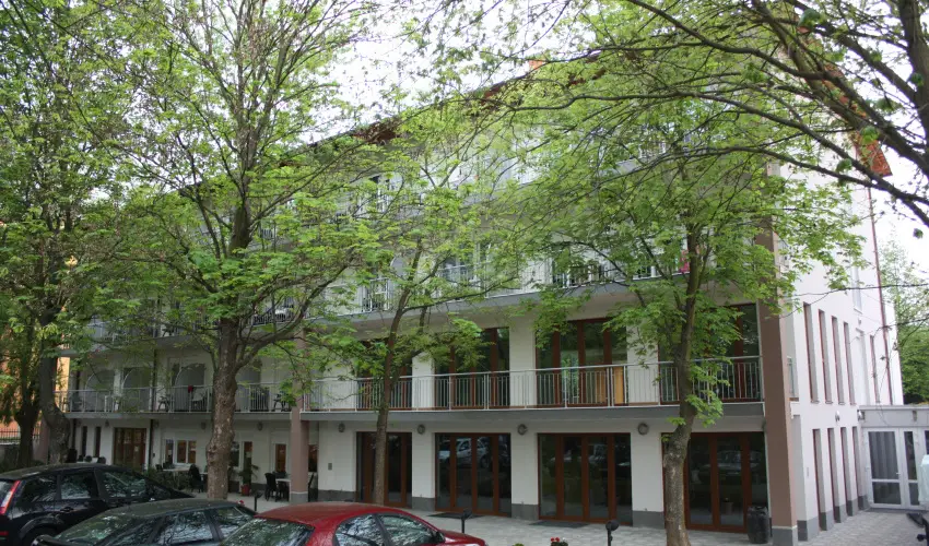 Hotel Eurpa Gunaras Dombvr - Nyugdjas kedvezmnyes rak nelltssal (1 jtl)