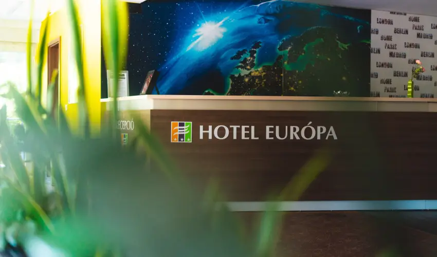 Hotel Eurpa Gunaras Dombvr - Nyugdjas kedvezmnyes rak nelltssal (1 jtl)