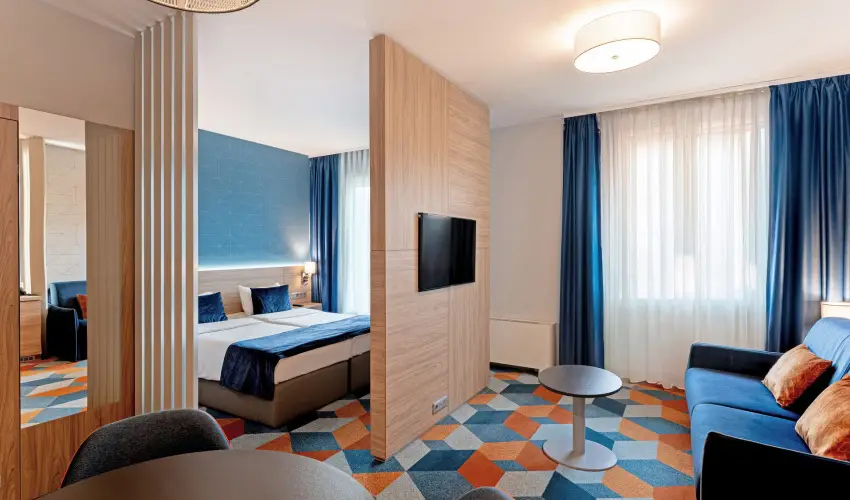 Hotel Eur�pa Fit H�v�z - Kedvezm�nyes nem lemondhat� �r f�lpanzi�val (min. 4 �j)