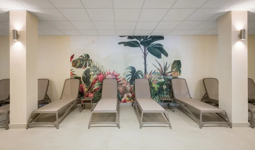 Hunguest Hotel Fl�ra Eger - Legjobb �r f�lpanzi�val, f�rd�bel�p�vel (min. 2 �j)