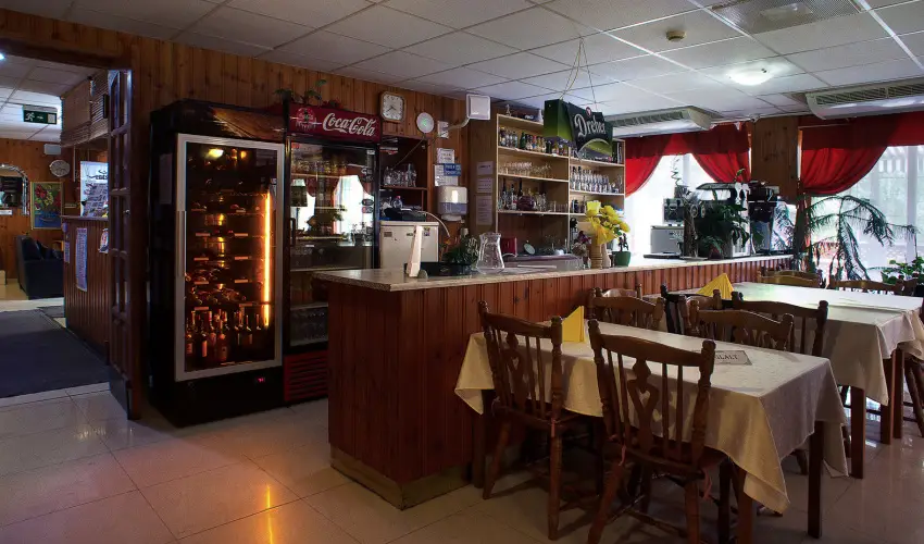 Hajnal Hotel Mez�k�vesd - Nyugd�jas kedvezm�nyes �rak f�lpanzi�s ell�t�ssal (1 �jt�l)