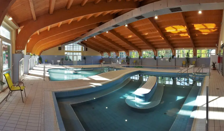 Hajnal Hotel Mez�k�vesd - Nyugd�jas kedvezm�nyes �rak f�lpanzi�s ell�t�ssal (1 �jt�l)