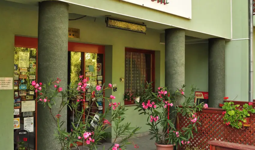 Hajnal Hotel Mez�k�vesd - Nyugd�jas kedvezm�nyes �rak f�lpanzi�s ell�t�ssal (1 �jt�l)