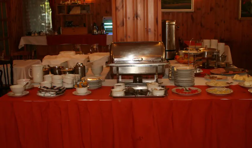 Hajnal Hotel Mez�k�vesd - Nyugd�jas kedvezm�nyes �rak f�lpanzi�s ell�t�ssal (1 �jt�l)