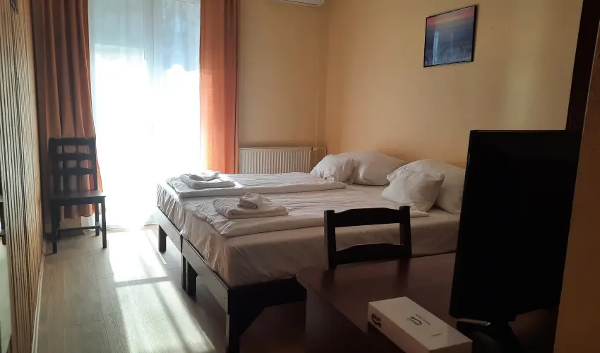 Hajnal Hotel Mez�k�vesd - Nyugd�jas kedvezm�nyes �rak f�lpanzi�s ell�t�ssal (1 �jt�l)