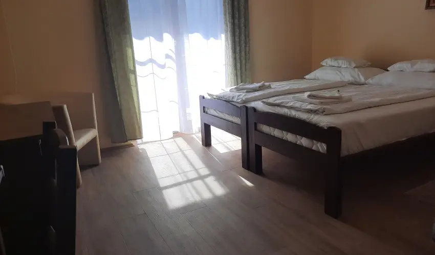 Hajnal Hotel Mez�k�vesd - Nyugd�jas kedvezm�nyes �rak f�lpanzi�s ell�t�ssal (1 �jt�l)