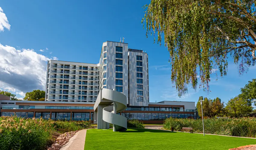 Hotel Helikon Keszthely - Tbbet kevesebbrt (min. 4 j)