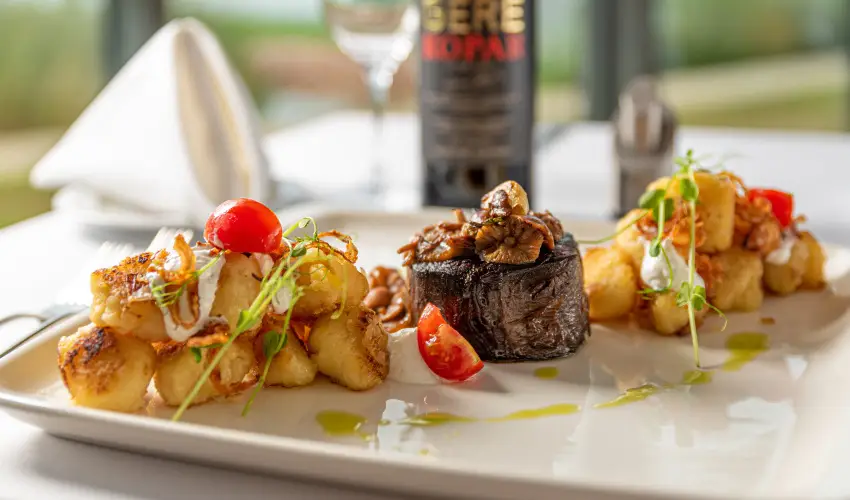 Hotel Helikon Keszthely - Tbbet kevesebbrt (min. 4 j)