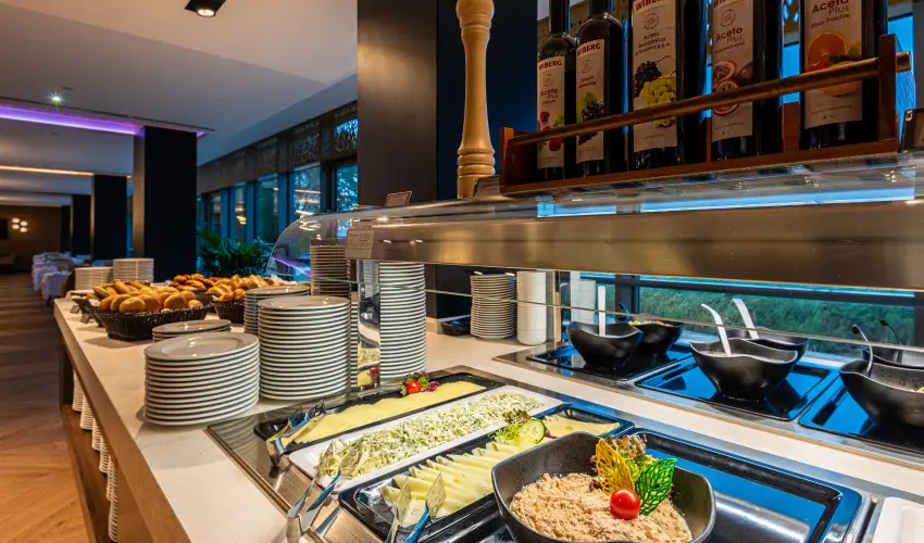 Hotel Helikon Keszthely - Tbbet kevesebbrt (min. 4 j)