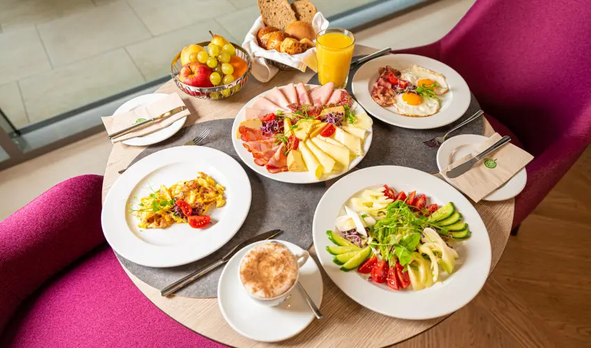 Hotel Helikon Keszthely - Tbbet kevesebbrt (min. 4 j)