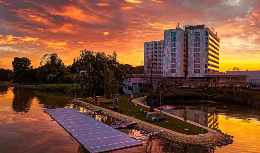 Hotel Helikon Keszthely - Tbbet kevesebbrt (min. 4 j)