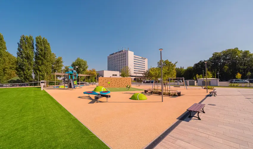 Hotel Helikon Keszthely - Tbbet kevesebbrt (min. 4 j)