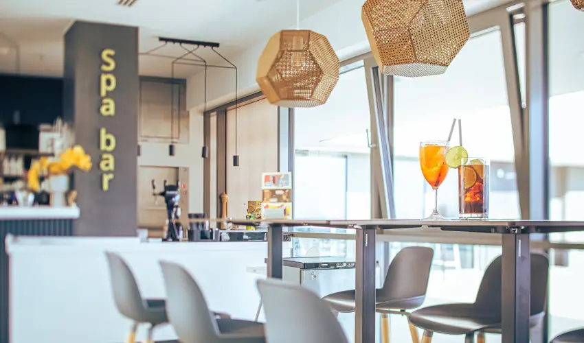 Hotel Helikon Keszthely - Tbbet kevesebbrt (min. 4 j)