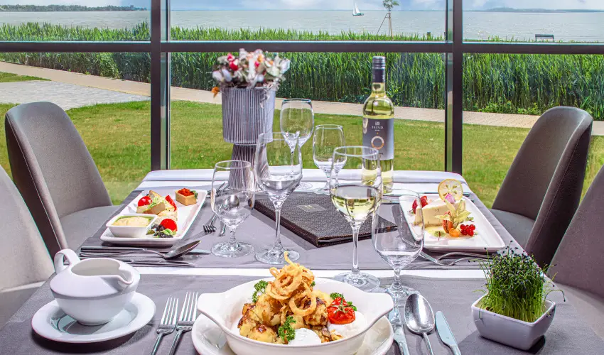 Hotel Helikon Keszthely - Tbbet kevesebbrt (min. 4 j)