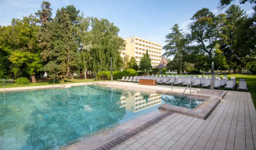 Hunguest Hotel Helios Hvz - Pnksd a hvzi Heliosban (min. 2 j)