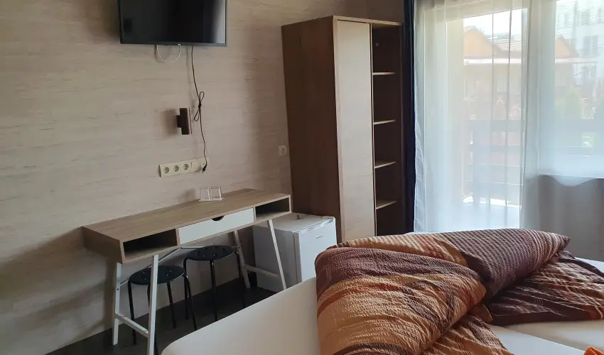 Hotel Hungaria Miskolctapolca Miskolctapolca - Nyugdjas kedvezmnyes rak flpanzis elltssal (min. 2 j)