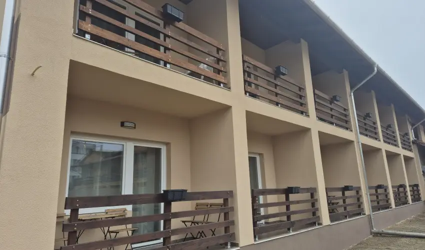 Hotel Hungaria Miskolctapolca Miskolctapolca - Nyugdjas kedvezmnyes rak flpanzis elltssal (min. 2 j)