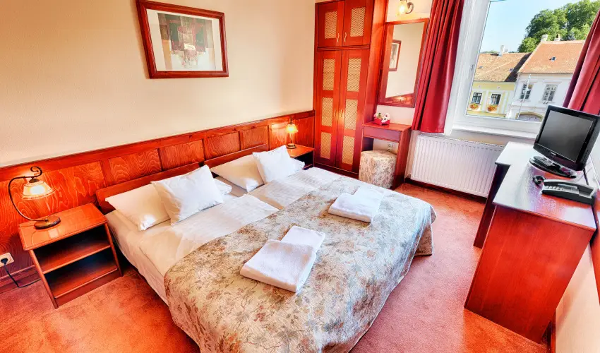 Hotel rottk Kszeg - Senior Pihens az Alpok lbnl, Kszegen - 60 v felettieknek (min. 3 j)