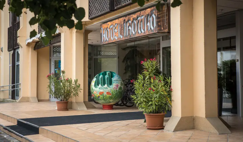 Hotel rottk Kszeg - Senior Pihens az Alpok lbnl, Kszegen - 60 v felettieknek (min. 3 j)