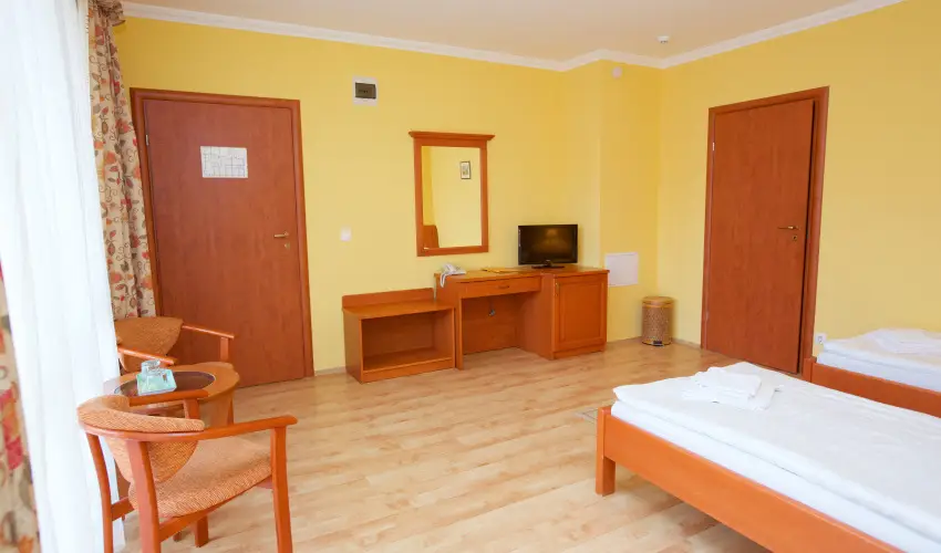 Hotel Jrja Hajdszoboszl - Nyugdjas akci, nem csak nyugdjasoknak (min. 6 j)