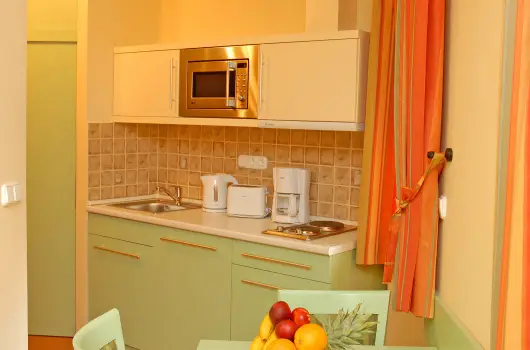 Hotel Kalma, H�v�z