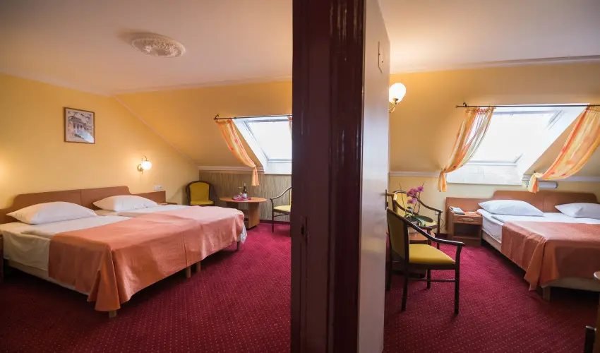 Hotel Korona Wellness, Rendezv�ny & Borhotel Eger Eger - Egri Bikav�r (min. 2 �j)