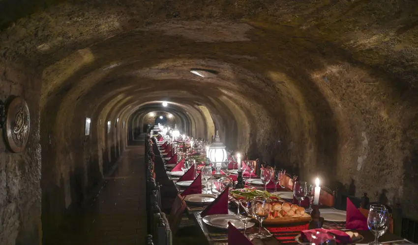 Hotel Korona Wellness, Rendezv�ny & Borhotel Eger Eger - Egri Bikav�r (min. 2 �j)