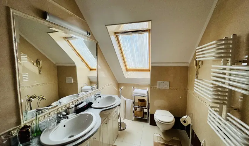 Hotel Korona Wellness, Rendezv�ny & Borhotel Eger Eger - Egri Bikav�r (min. 2 �j)