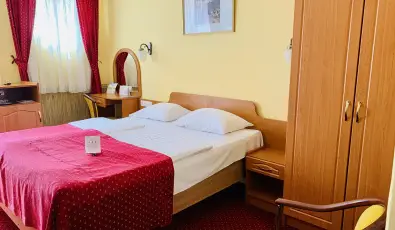 Hotel Korona Wellness, Rendezv�ny & Borhotel Eger Eger