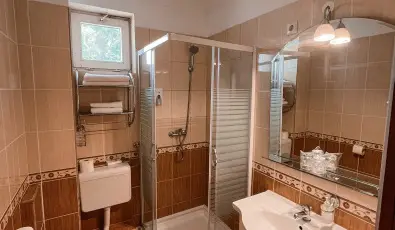 Hotel Korona Wellness, Rendezv�ny & Borhotel Eger Eger