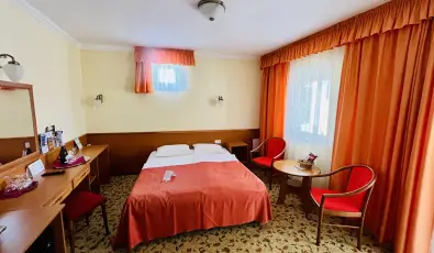 Hotel Korona Wellness, Rendezv�ny & Borhotel Eger Eger