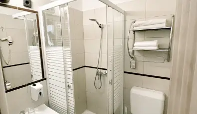 Hotel Korona Wellness, Rendezv�ny & Borhotel Eger Eger