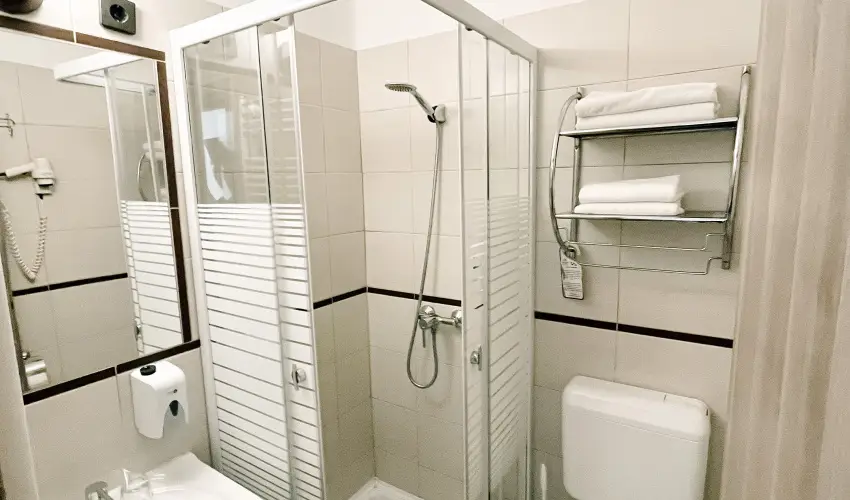 Hotel Korona Wellness, Rendezv�ny & Borhotel Eger Eger - Egri Bikav�r (min. 2 �j)