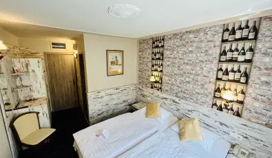 Hotel Korona Wellness, Rendezv�ny & Borhotel Eger Eger