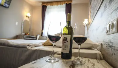 Hotel Korona Wellness, Rendezv�ny & Borhotel Eger Eger