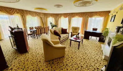 Hotel Korona Wellness, Rendezv�ny & Borhotel Eger Eger