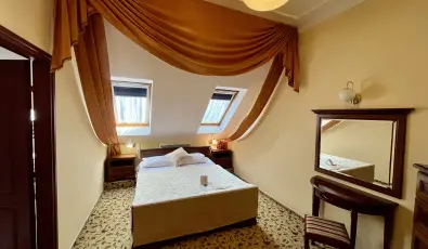 Hotel Korona Wellness, Rendezv�ny & Borhotel Eger Eger