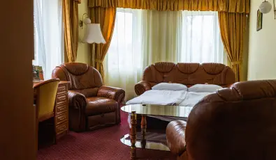 Hotel Korona Wellness, Rendezv�ny & Borhotel Eger Eger