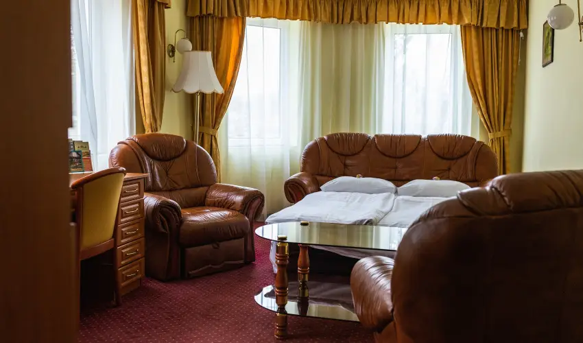 Hotel Korona Wellness, Rendezv�ny & Borhotel Eger Eger - Egri Bikav�r (min. 2 �j)