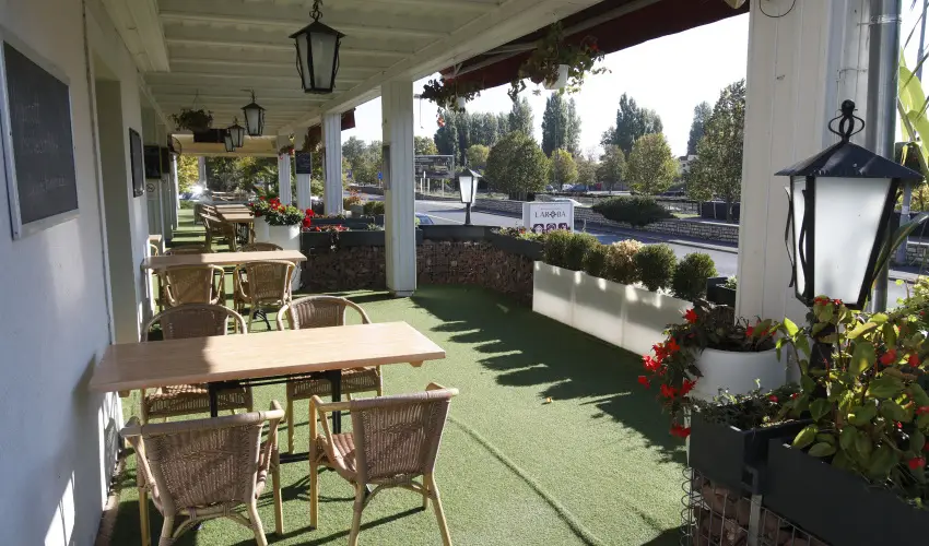 Hotel Laroba Alsrs - Szenior balatoni pihens nyugdjas igazolvnnyal! (min. 2 j)