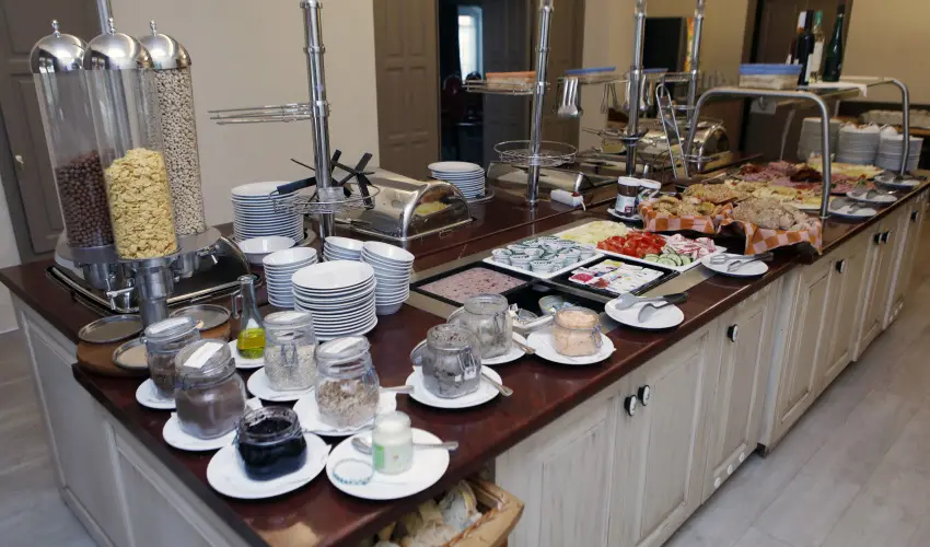 Hotel Laroba Alsrs - Szenior balatoni pihens nyugdjas igazolvnnyal! (min. 2 j)