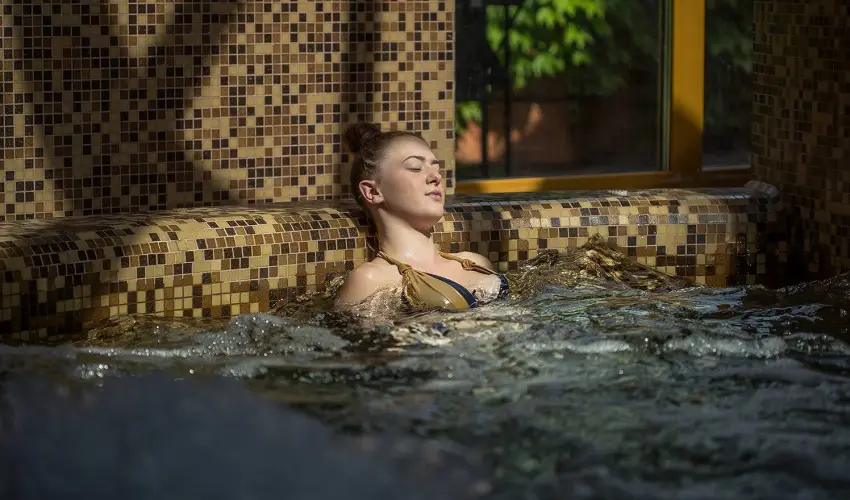 Hotel Laroba Alsrs - Szenior balatoni pihens nyugdjas igazolvnnyal! (min. 2 j)